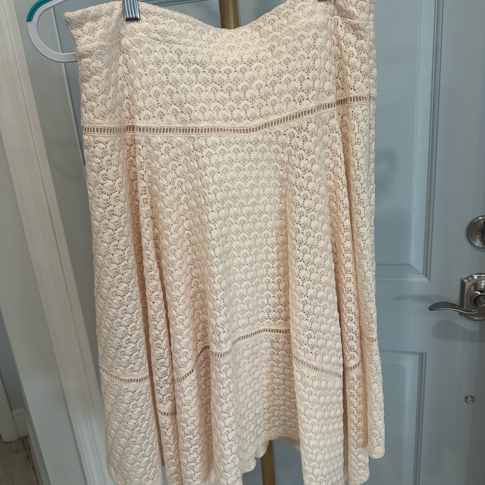 Elegant Cream Lace Skirt